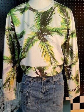 NAVIE Palms Long Sleeve Crop Shirt